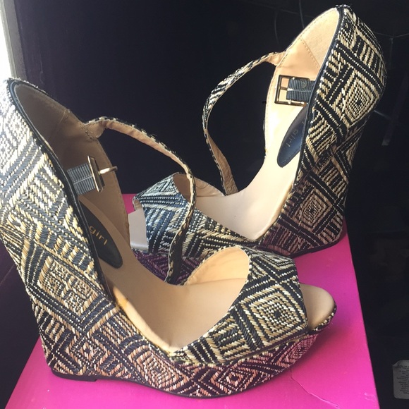 Wedge👠 - Picture 3 of 3